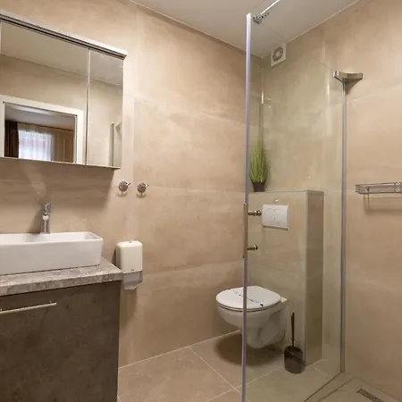 Sky Ξενοδοχείο Ζαντάρ