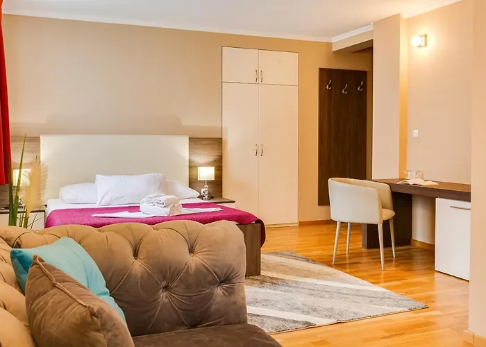 Hotel Sky 3*